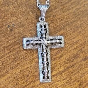 SU Thai‎ 926 Sterling Silver Religious Cross Pendant Necklace, 20"